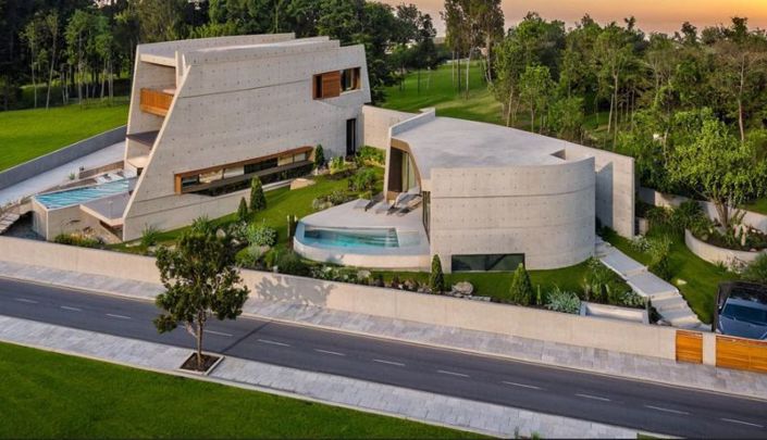 Image No.1-6 Bed Villa for sale
