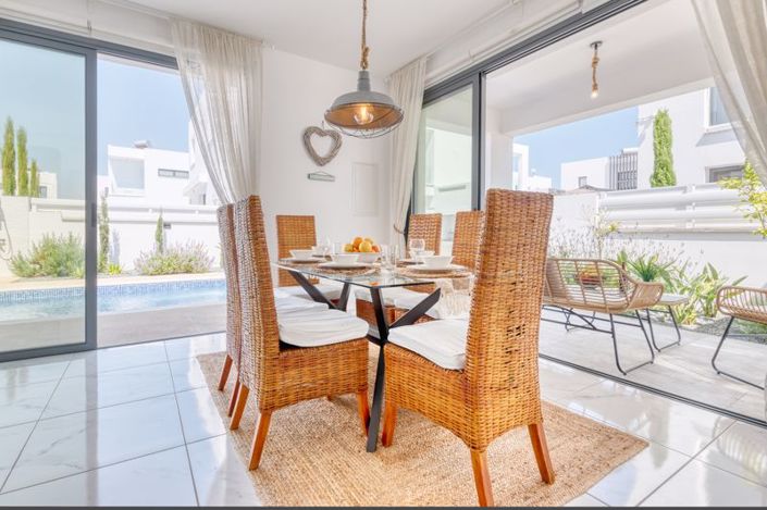 Image No.6-3 Bed Villa for sale