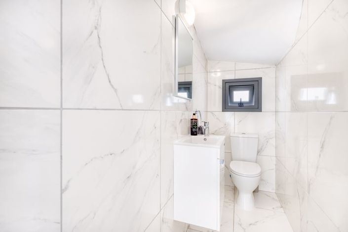 Image No.8-3 Bed Villa for sale