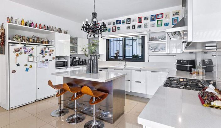 Image No.13-6 Bed Villa for sale