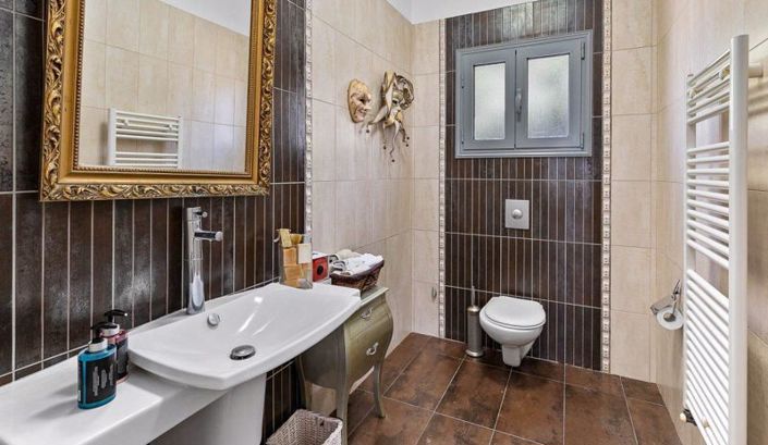 Image No.14-6 Bed Villa for sale