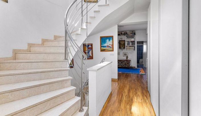 Image No.29-6 Bed Villa for sale