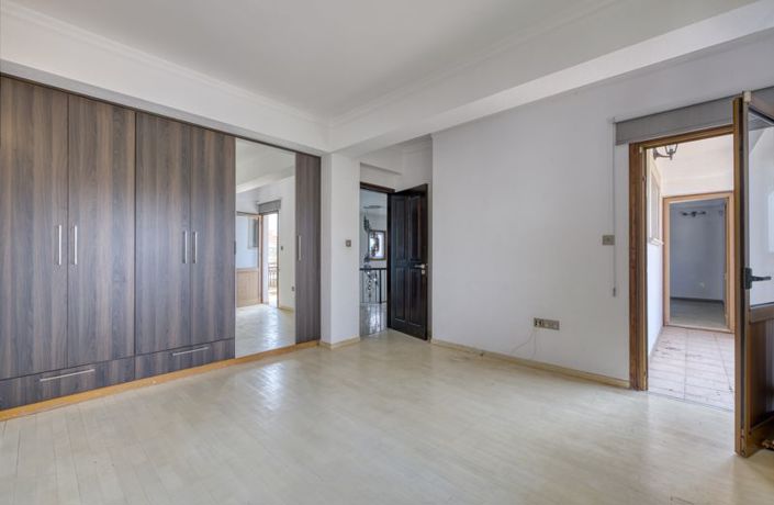 Image No.30-4 Bed Villa for sale