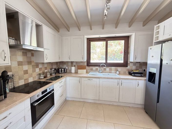 Image No.15-4 Bed Bungalow for sale