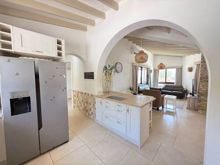 Image No.18-4 Bed Bungalow for sale