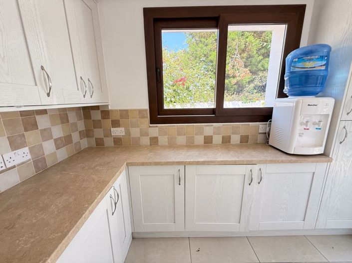 Image No.18-4 Bed Bungalow for sale