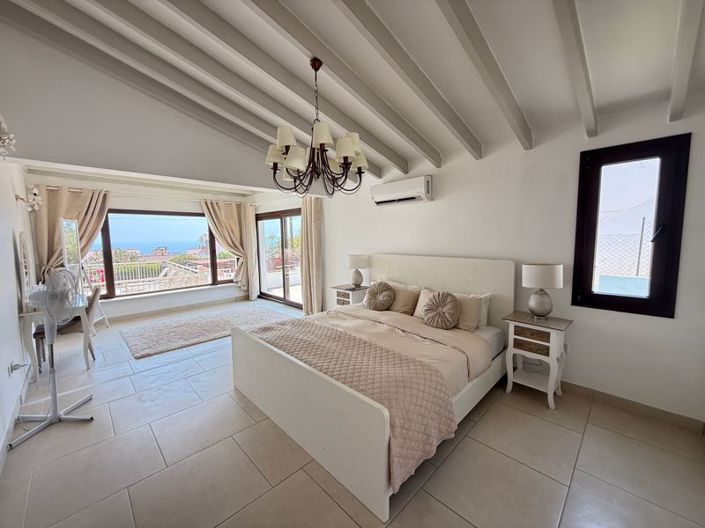 Image No.21-4 Bed Bungalow for sale