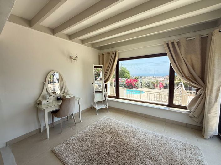 Image No.27-4 Bed Bungalow for sale
