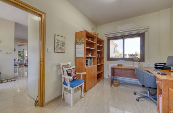 Image No.17-3 Bed Villa for sale