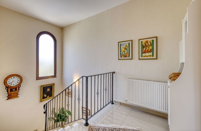 Image No.18-3 Bed Villa for sale