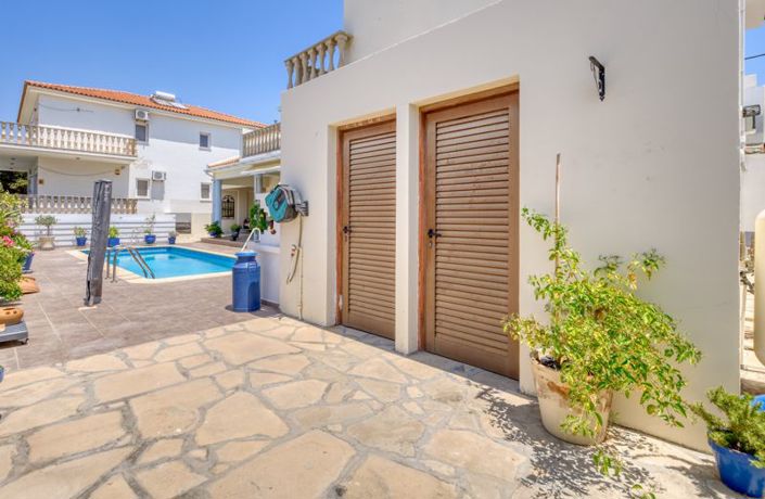 Image No.33-3 Bed Villa for sale