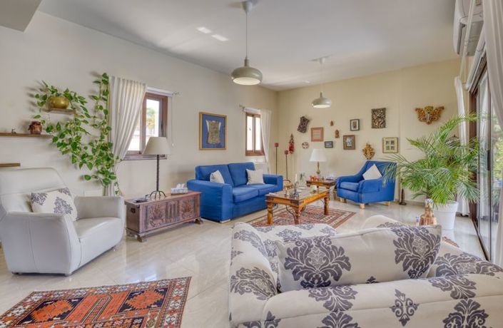 Image No.8-3 Bed Villa for sale