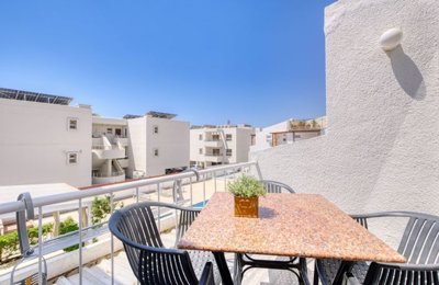 lounge-balcony