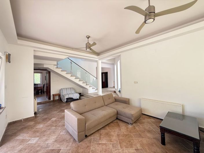 Image No.14-5 Bed Villa for sale