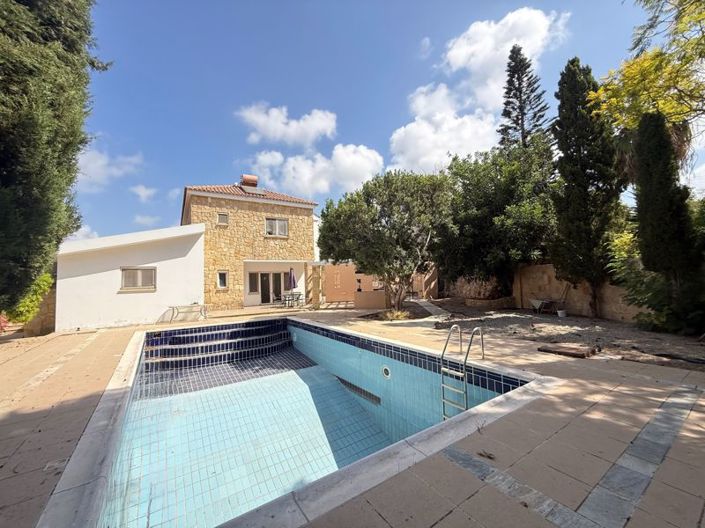 Image No.34-5 Bed Villa for sale