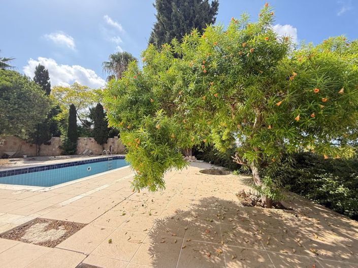 Image No.35-5 Bed Villa for sale