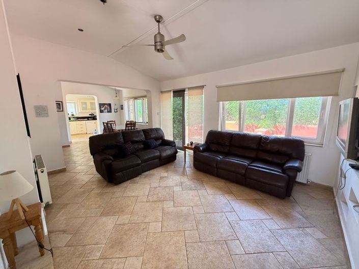 Image No.5-5 Bed Villa for sale