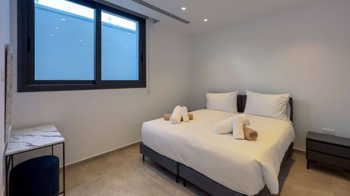 Image No.17-4 Bed Villa for sale