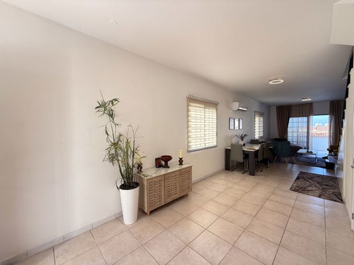 Image No.6-Villa de 2 chambres à vendre à Universal