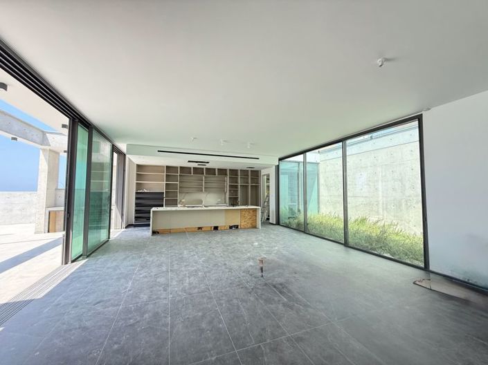 Image No.4-4 Bed Villa for sale