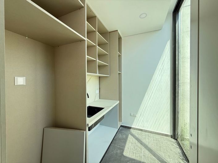 Image No.6-4 Bed Villa for sale