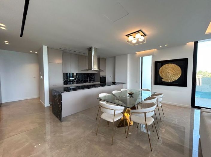 Image No.6-Villa de 4 chambres à vendre à Ayia Thekla