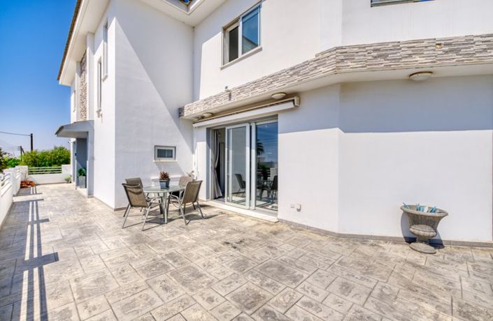 Image No.31-6 Bed Villa for sale