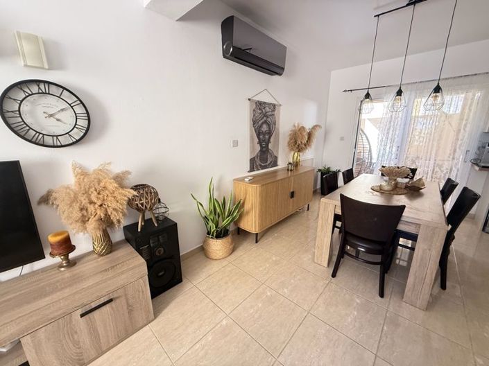 Image No.6-2 Bed Villa for sale