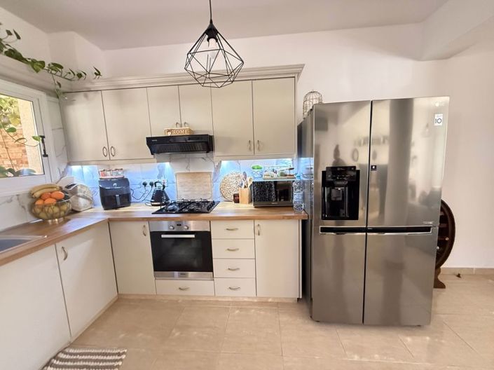 Image No.10-2 Bed Villa for sale