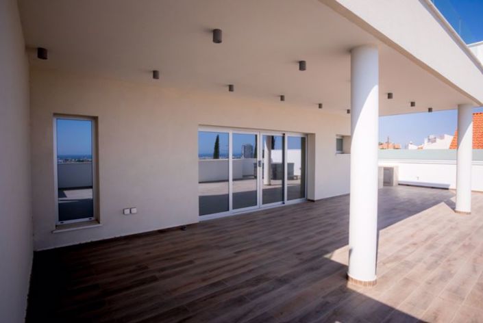 Image No.18-2 Bed Apartment for sale