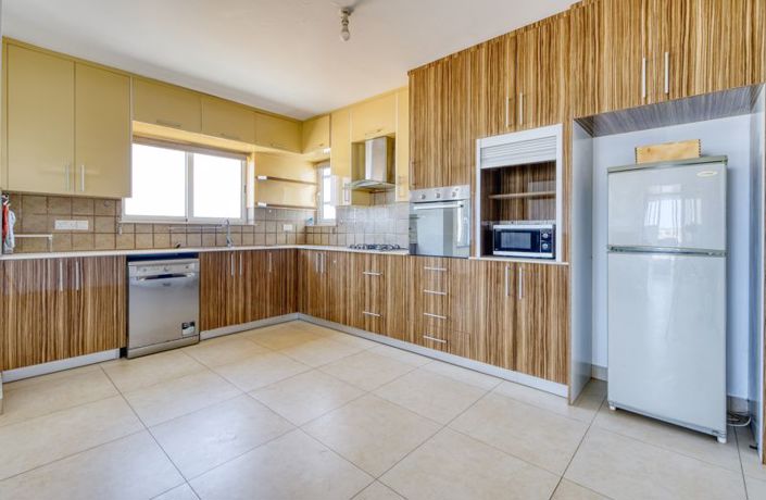 Image No.3-Appartement de 3 chambres à vendre à Deryneia