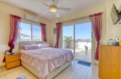 bedroom-1-2