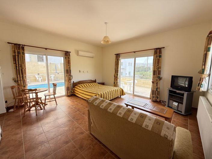 Image No.26-Propriété de 4 chambres à vendre à Polis