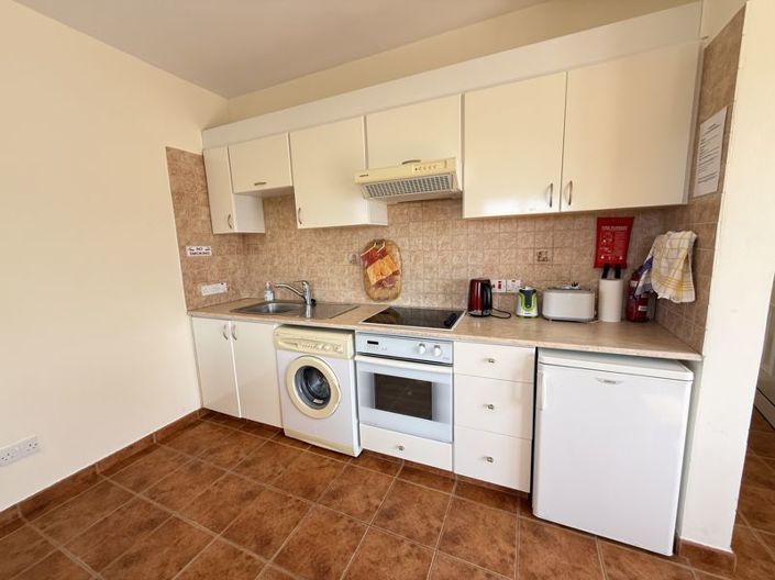 Image No.8-Propriété de 4 chambres à vendre à Polis