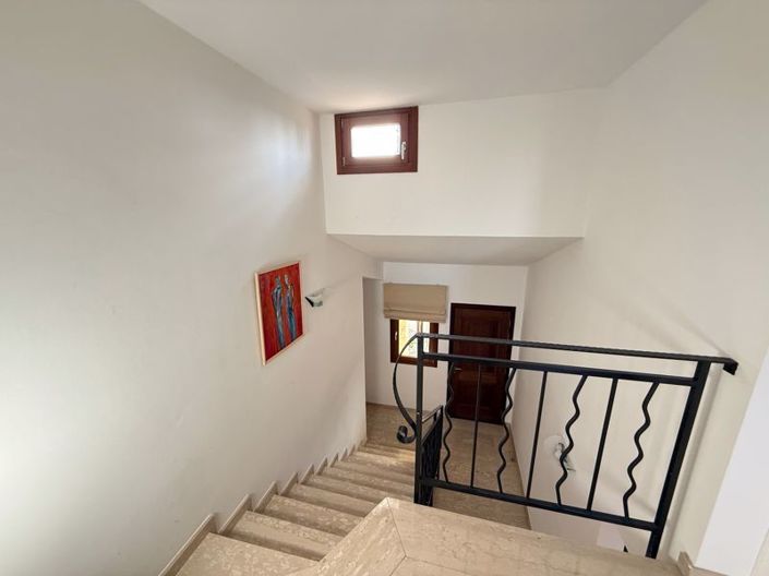 Image No.19-3 Bed Villa for sale