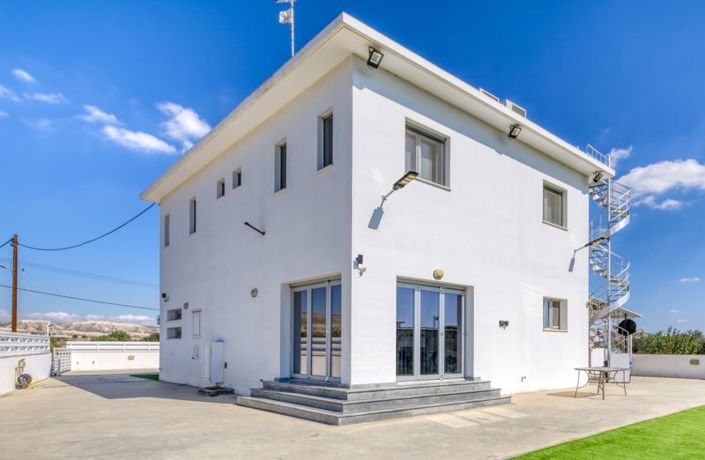 Image No.30-4 Bed Villa for sale