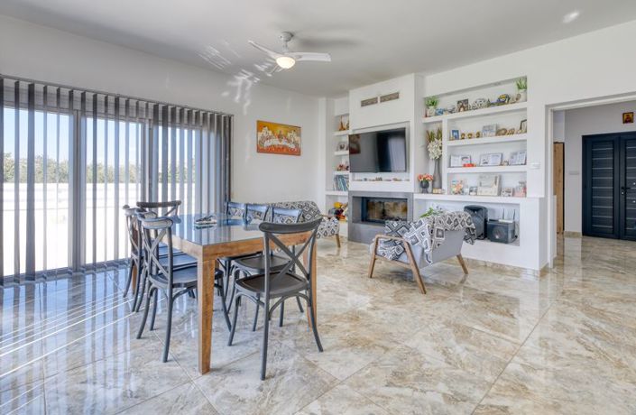 Image No.9-4 Bed Villa for sale