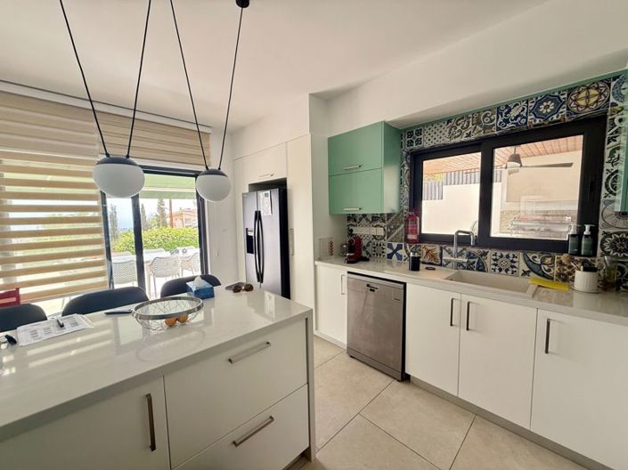 Image No.13-4 Bed Villa for sale