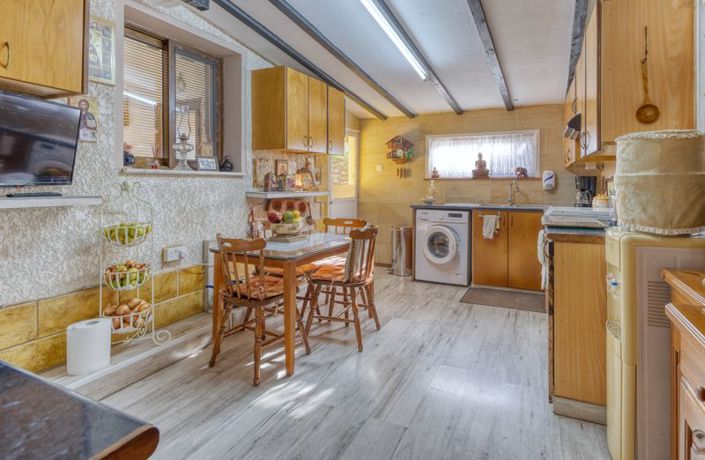 Image No.12-3 Bed Villa for sale