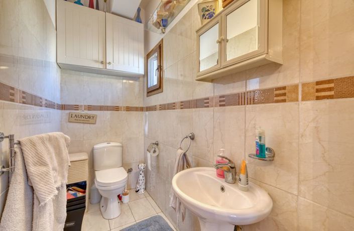 Image No.18-3 Bed Villa for sale