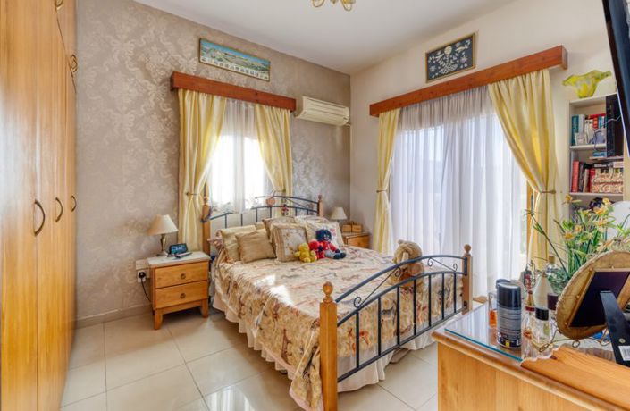 Image No.24-3 Bed Villa for sale