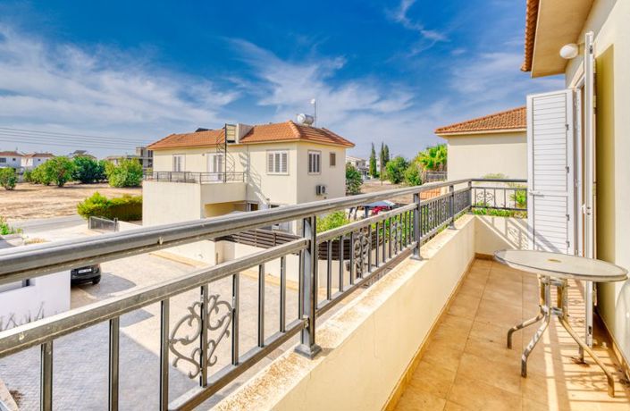 Image No.17-3 Bed Villa for sale