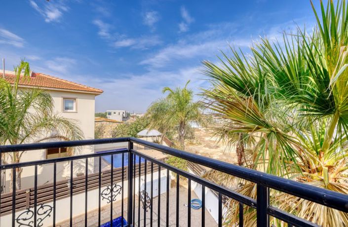 Image No.18-3 Bed Villa for sale