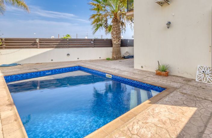 Image No.20-3 Bed Villa for sale