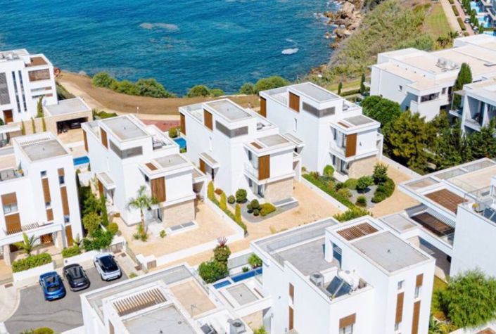 Image No.4-4 Bed Villa for sale