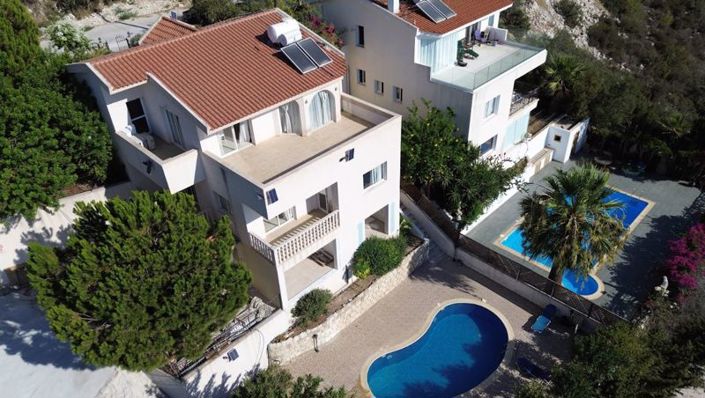 Image No.2-5 Bed Villa for sale