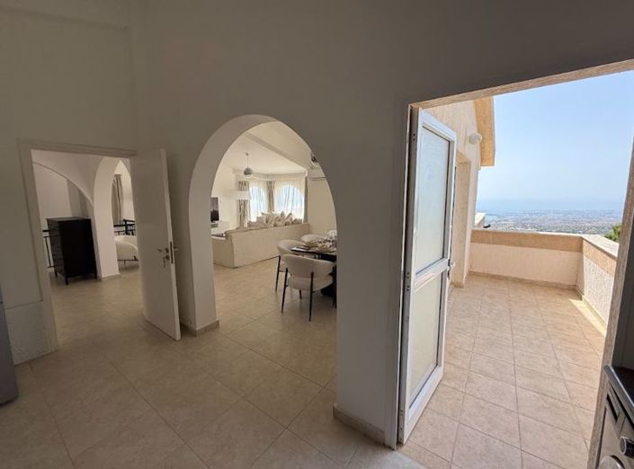 Image No.20-5 Bed Villa for sale