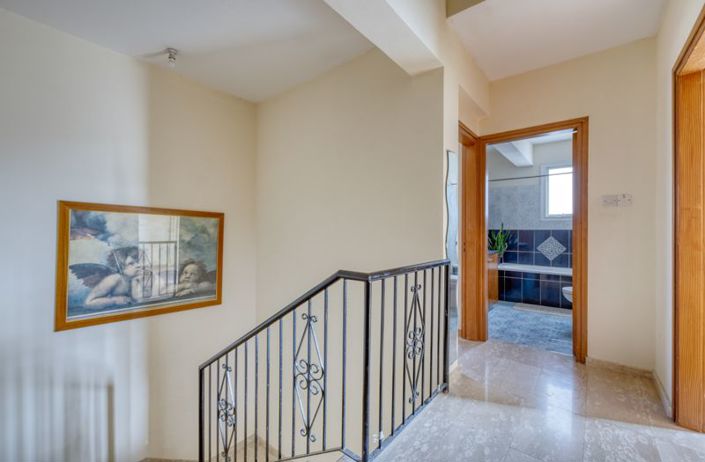 Image No.9-4 Bed Villa for sale