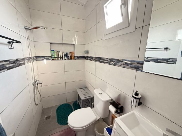 Image No.18-2 Bed Villa for sale