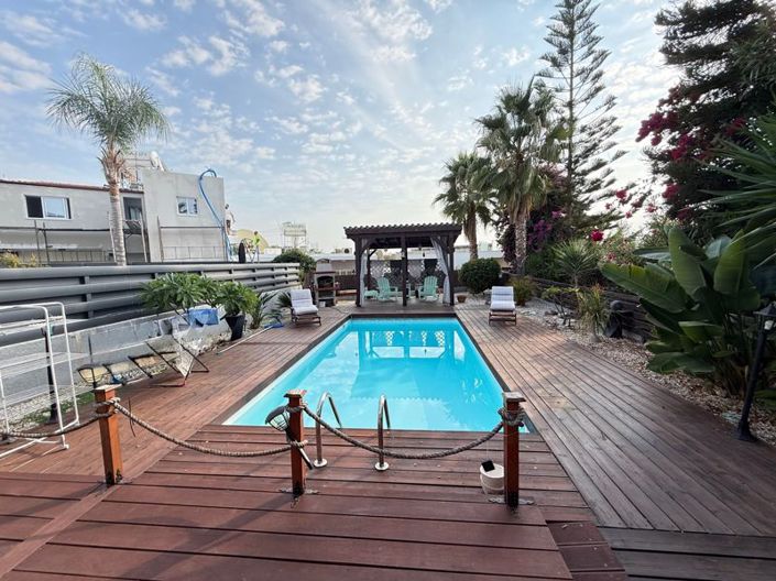 Image No.19-2 Bed Villa for sale